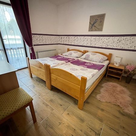 Guest House Kmecki Hram Fortuna Ідрія Екстер'єр фото